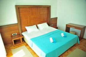 Гостиница Tranquil Apartments  Петровац